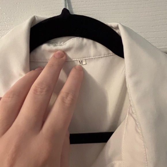 Cinched Waist Long Women’s White Button-Up Shirt Dress - Picture 3 of 3